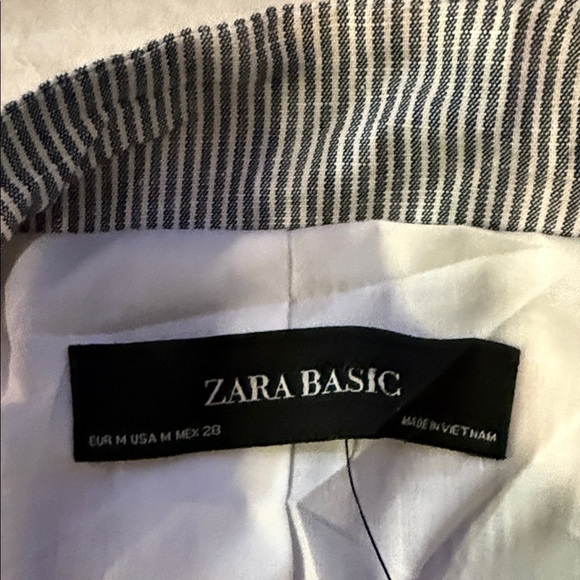 Zara Black and White Striped Blazer - Picture 2 of 2